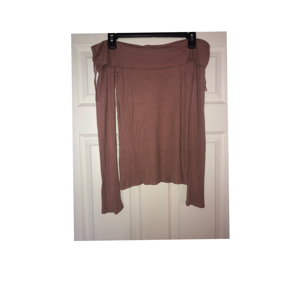Off shoulder peach top